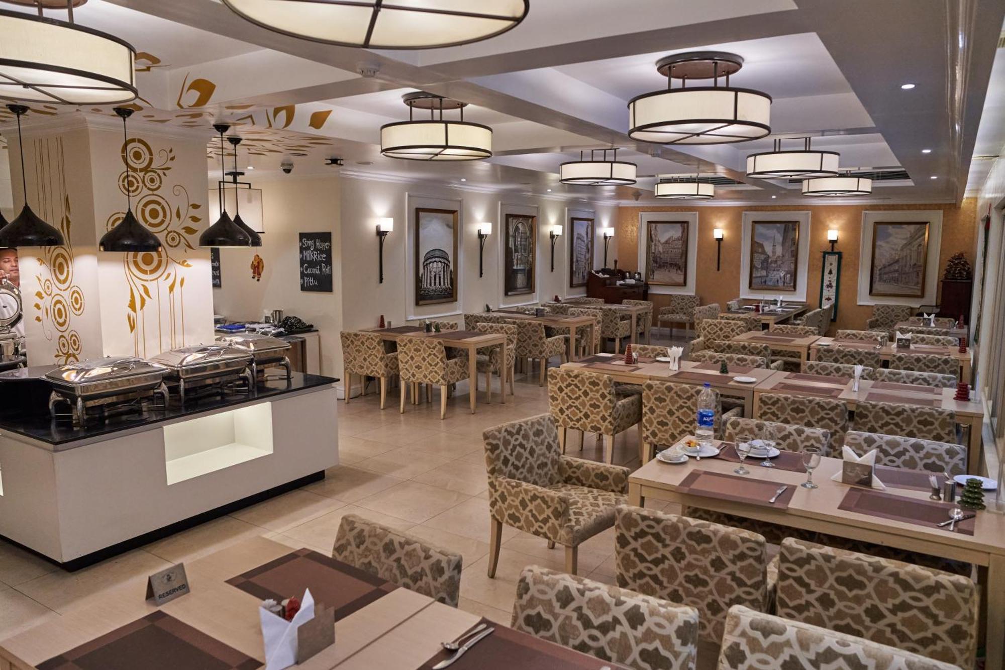 Royal Park Residence Hotel Дака Екстериор снимка