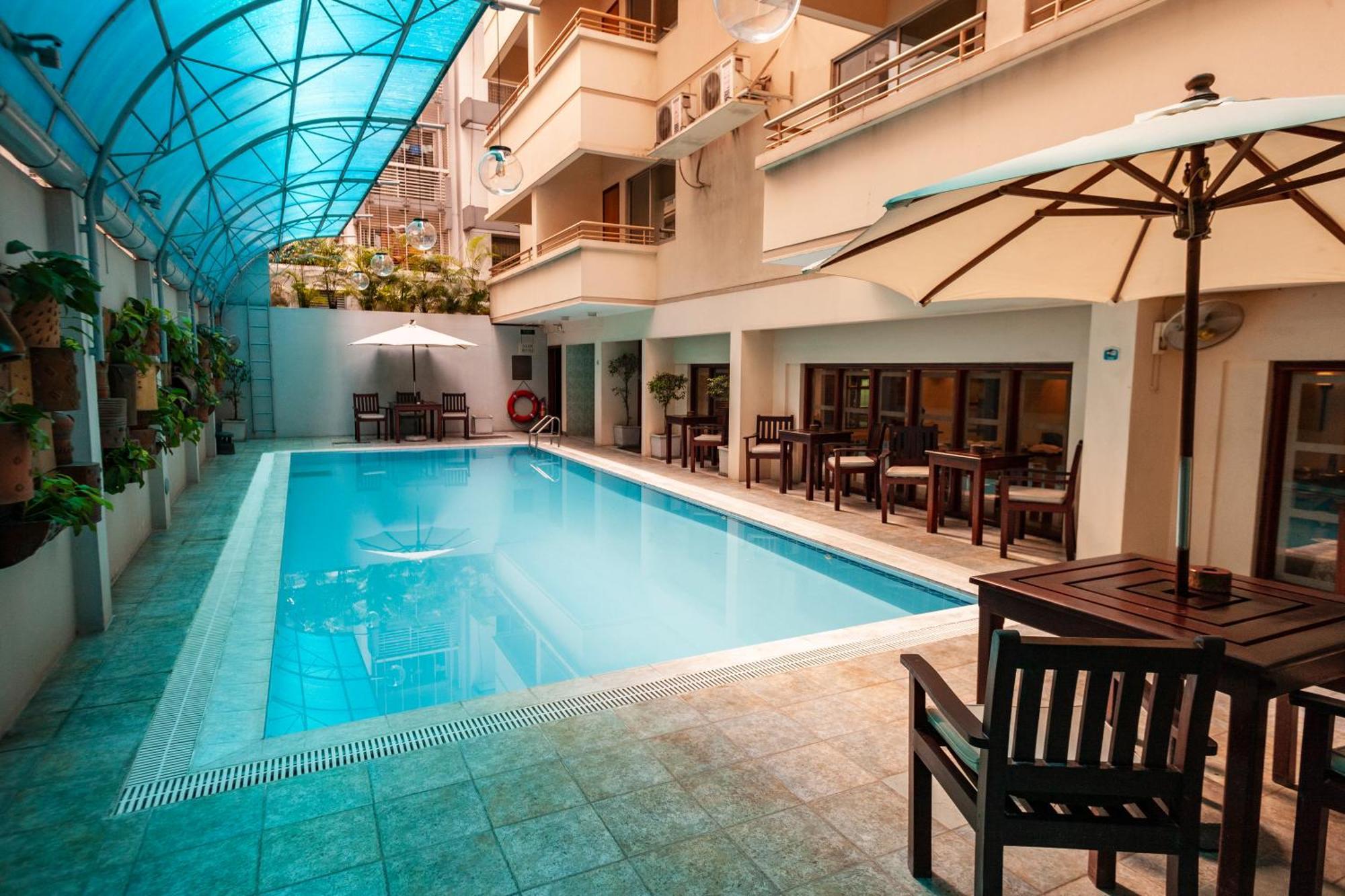 Royal Park Residence Hotel Дака Екстериор снимка