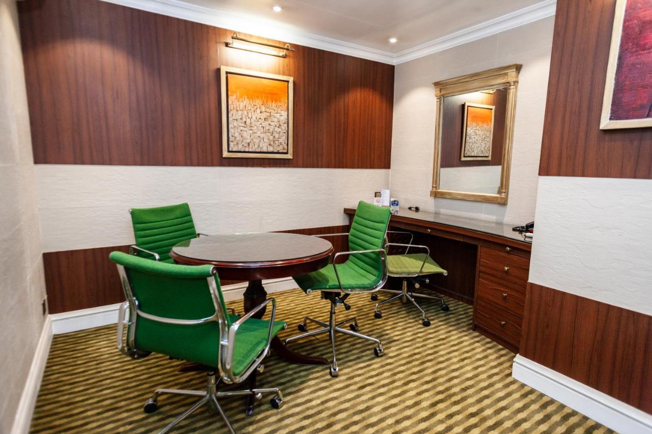 Royal Park Residence Hotel Дака Екстериор снимка